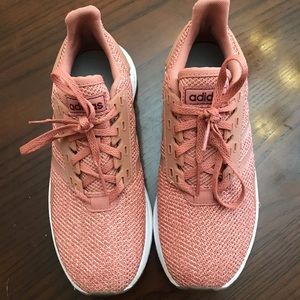 Adidas Cloudfoam Comfort size 6